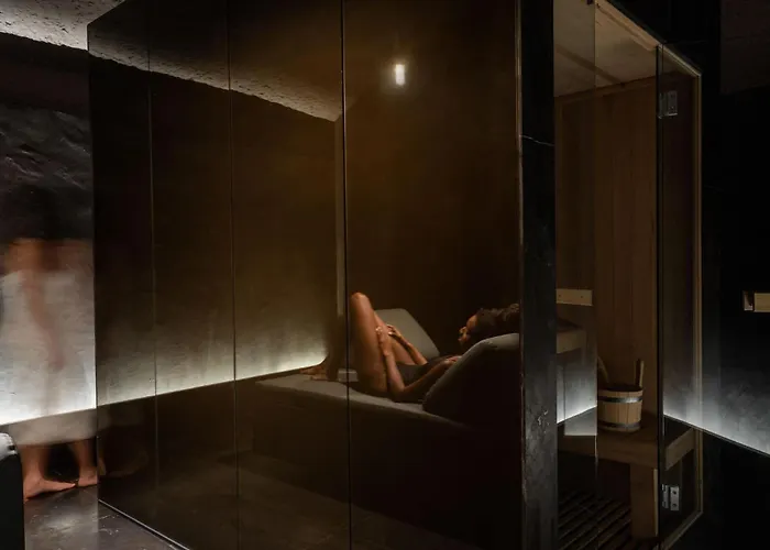 Hotel Scenario 4*
